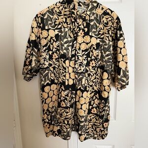 Bamboo Cay Black and Beige Button-Up Shirt